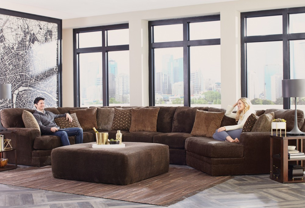 Mammoth Chocolate 3Piece Sectional with Right Facing Piano Wedge