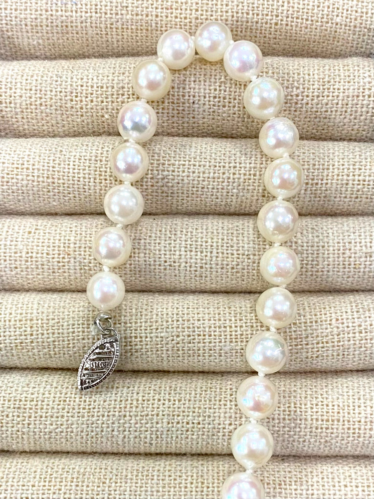 Pearl White Gold Bracelet