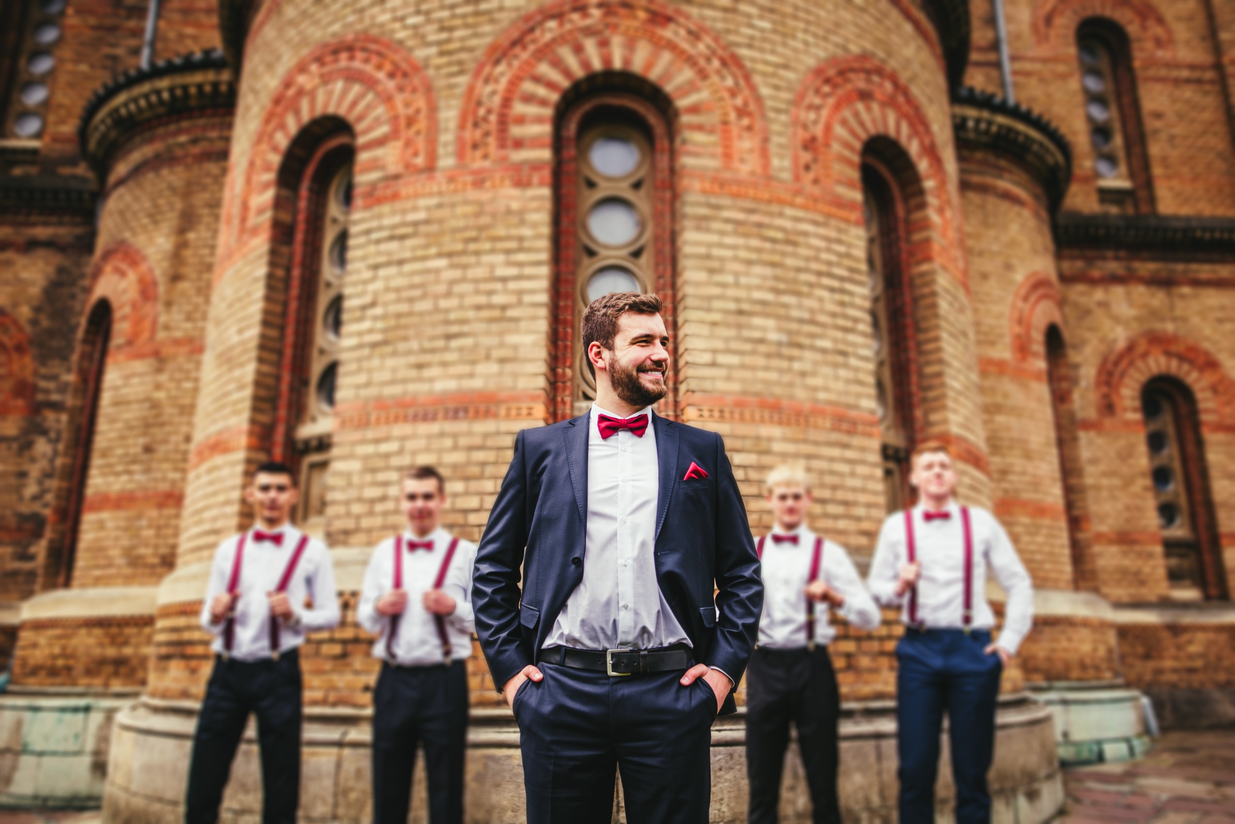 How to Coordinate a Stylish Groom’s Party