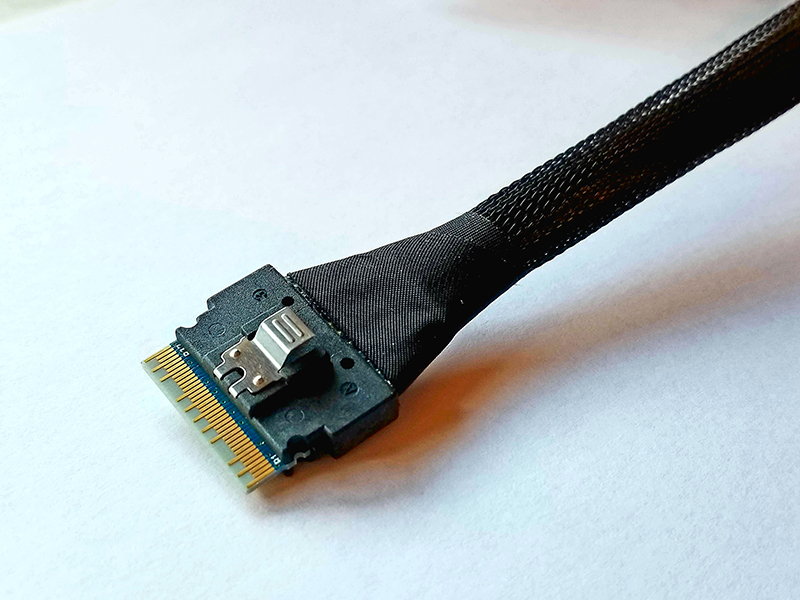 Slimline SAS x8 (SFF-8654) 74-pin to Slimline SAS x8 (SFF-8654) 74-pin ...